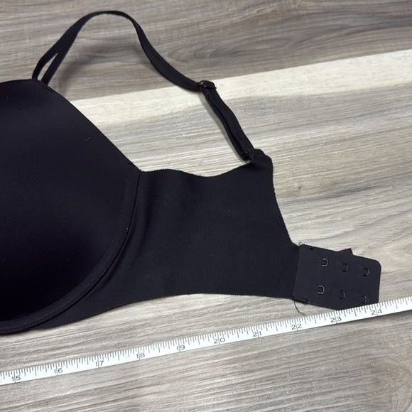 Victorias Secret Black Women's Intimate Bra - Picture 7 of 7